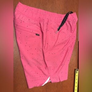 Legends Relay Short Hot Pink Splatter L /
9" (NWOT)